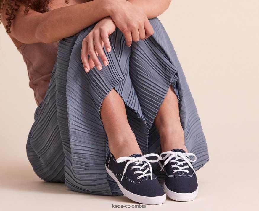 RF0RND110 hazaña de campeón. zapatilla de algodón orgánico Marina de guerra profunda mujer Keds