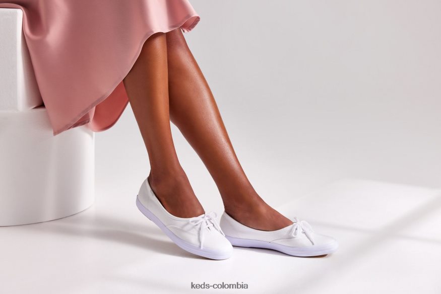 RF0RND5 la mini zapatilla de lona sin cordones blanco mujer Keds